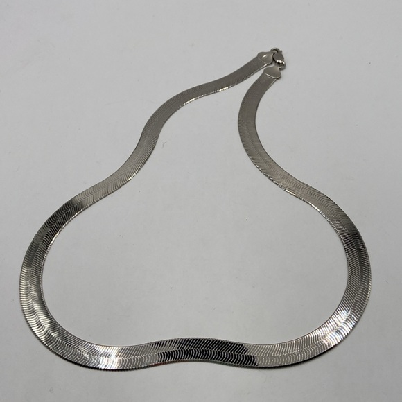 Sterling Silver Herringbone Necklace 3/8”W 20”L - Picture 4 of 12